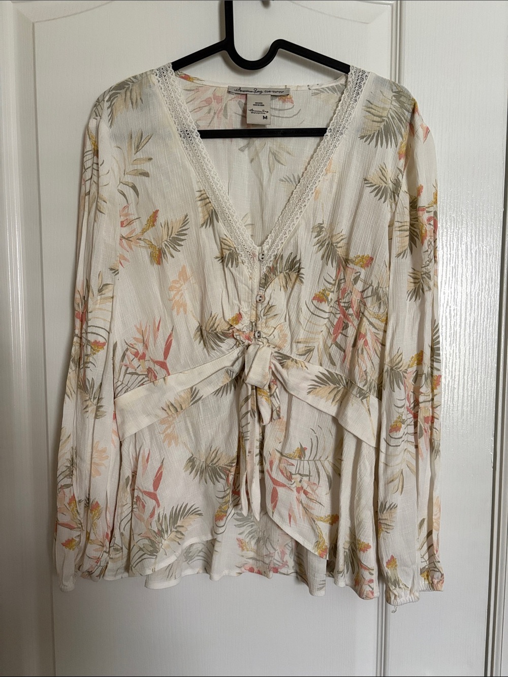 American Rag Cream Floral Tropical Tie-Front Deep V-Neck long sleeve blouse NWOT